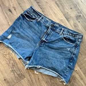 a.n.a Boyfriend Short